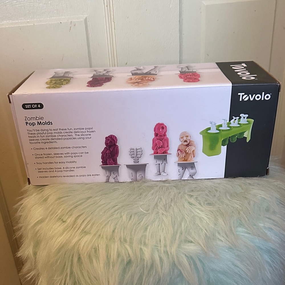 Tovolo Zombie Pop Molds - Green